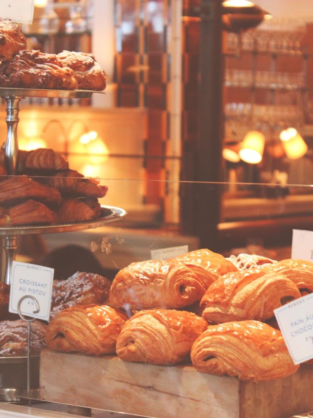 4 Chain Bakeries That Offer the Freshest Baked Goods