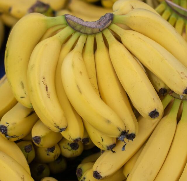 5 Tips to Extend the Life of Your Bananas