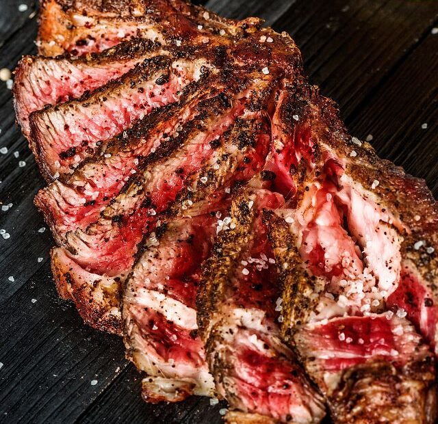 The Top 5 Steaks for Home Cooking