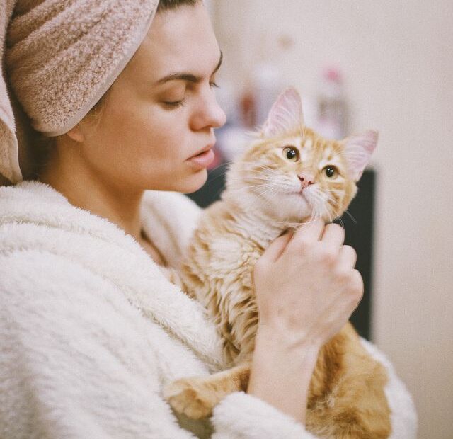 Top 5 Cat Loving Women Zodiac Signs