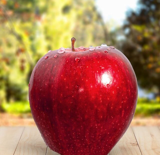 Should people with diabetes eat apples?