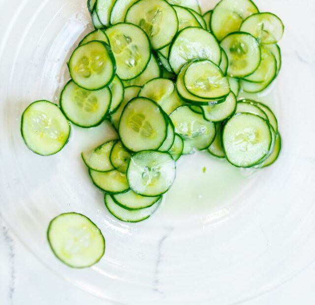 6 Benefits of Cucumber Water